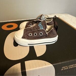 Converse All Star Infant Toddler Size 2 Brown Slip On Sneaker Shoes 7T080